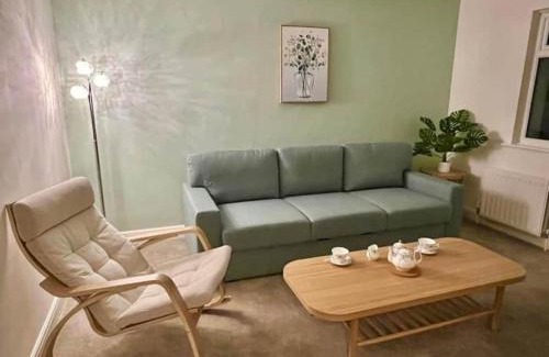 Lancing Casa | Betty's Bungalow