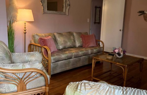 Oneonta Casa | Betty's Place Charming 2-bedroom house in Oneonta with WiFi Close to Restaurants