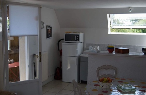 Saint-Gatien-des-Bois Casa | Entre Deauville y Honfleur, luminoso apartamento con amplio jardín.