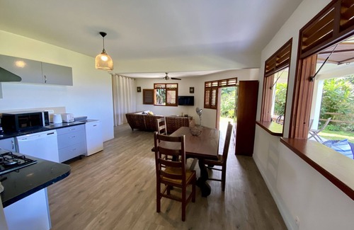Deshaies Villa | Entre lujo y autenticidad. Hermosa propiedad con vista al mar, a 100 metros de la playa.