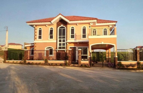 Silang Casa | Between Nuvali-Tagaytay is a place for you to Retreat,Relax and Revive yourself.