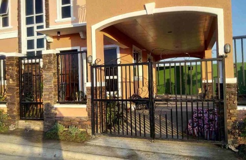 Silang Casa | Between Nuvali-Tagaytay is a place for you to Retreat,Relax and Revive yourself.