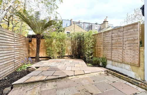 Northcote Casa | Between the Commons