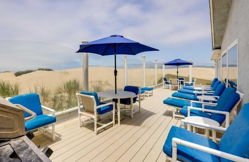 Oceano Casa | Between the Dunes Breezy Beachfront Oceano Home!
