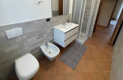 Lovere Apartamento | between woods and meadows