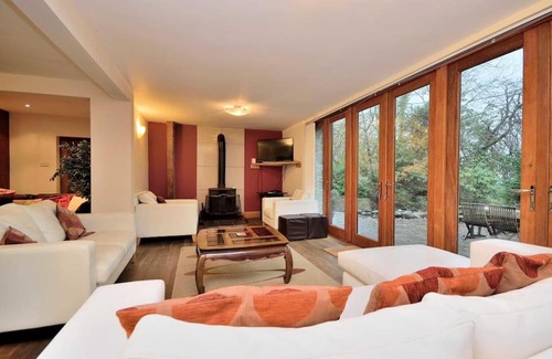 Betws-Y-Coed Casa | Betws Y Coed Holiday Home by Guestz
