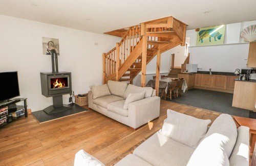 Penmon Cabaña | Beudy Bach, LLANGOED