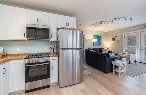 Beulah Apartamento | Beulah Apartment with Scenic Lake Views, Just 5 Minutes Away from the Beach!