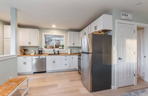 Beulah Apartamento | Beulah Apartment with Scenic Lake Views, Just 5 Minutes Away from the Beach!