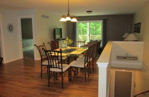 Beulah Apartamento | Beulah Land Guest House w/King Bed & Jacuzzi Tub