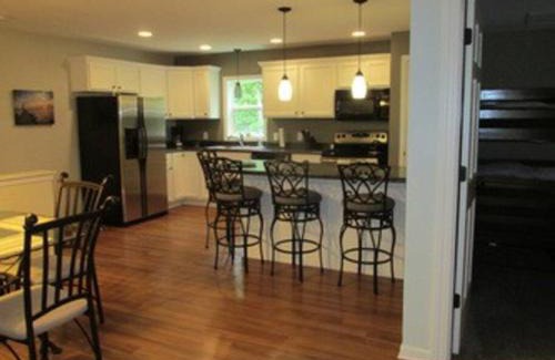 Beulah Apartamento | Beulah Land Guest House w/King Bed & Jacuzzi Tub