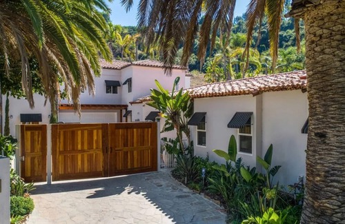 Beverly Hills Casa | Beverly Hills Mediterranean Estate we allow events with preapproval.
