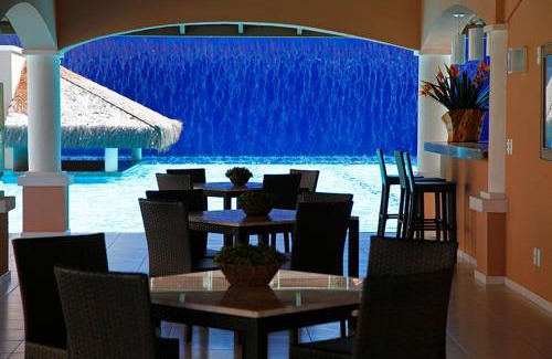 Porto das Dunas Apartamento | Beverly Hills Residence
