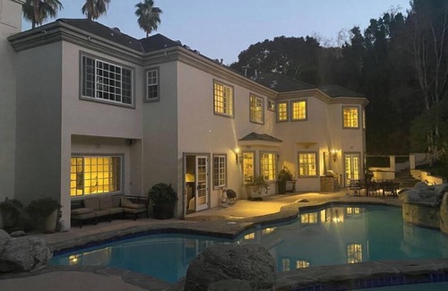 Sherman Oaks Casa | Beverly Hills Secure Gated Estate