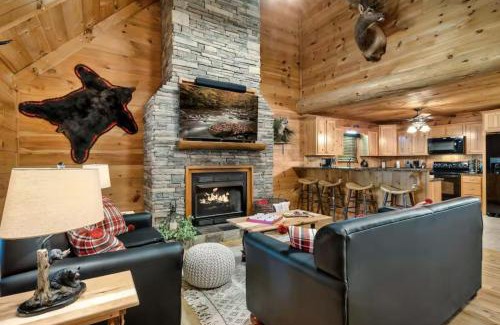 Gatlinburg - Pigeon Forge Villa | Beyond the Pines