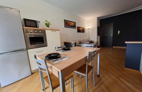 Cuneo Apartamento | BG House - appartamento con giardino e garage privato