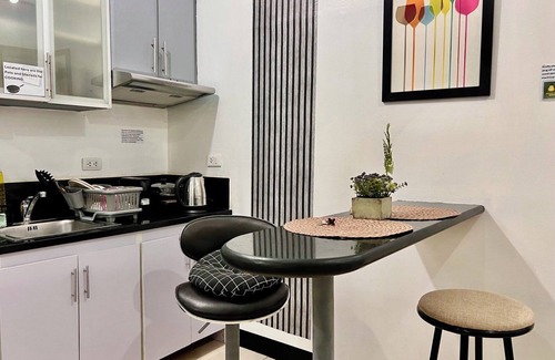 Pinagsama Apartamento | BGC - Fort Mckinley Condo