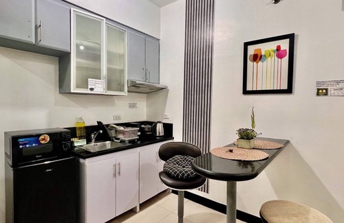 Pinagsama Apartamento | BGC - Fort Mckinley Condo