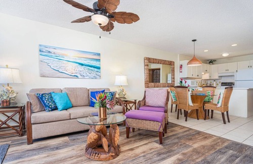 Nawiliwili Condominio | BH 115 · Central and Bright 2 BR, 2 BA, Pool & Oceanview