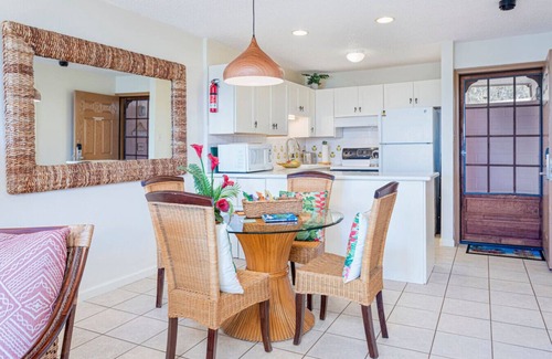 Nawiliwili Condominio | BH 115 · Central and Bright 2 BR, 2 BA, Pool & Oceanview