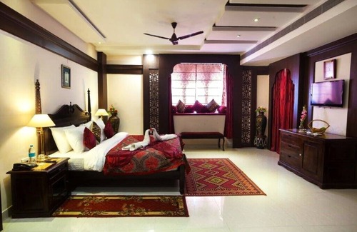 Village Hokra Hotel | Bhanwar Singh Palace
