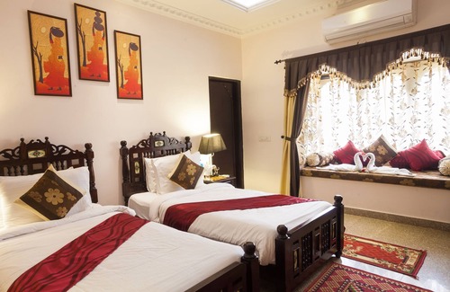 Village Hokra Hotel | Bhanwar Singh Palace