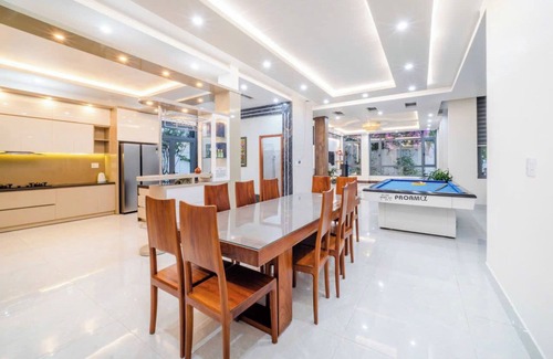 Vung Tau Villa | Jardín junto al mar en la playa de Long Cung.