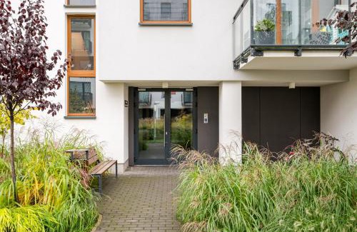Bialoleka Apartamento | Białołęka Charming Apartment by BookingHost