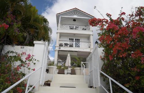 Prospect Villa | Bianca Bay 3 Bedroom West Coast Beach Front Villa