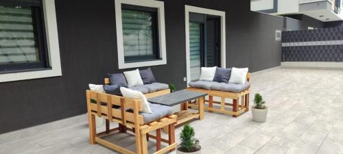 Stara Pazova Apartamento | Bianco