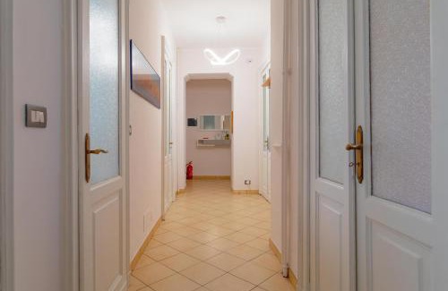 San Donato - Campidoglio Apartamento | Bianzè 21, Casa di Charme by HAPPYHOSTORINO