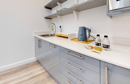 Bicester Apartamento | Bicester Court Lodge The Heritage Room | Bicester Holiday Let | 1 Beds & Sleeps 2
