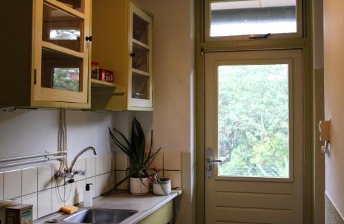Binnenstad-Noord Apartamento | Bie Beno