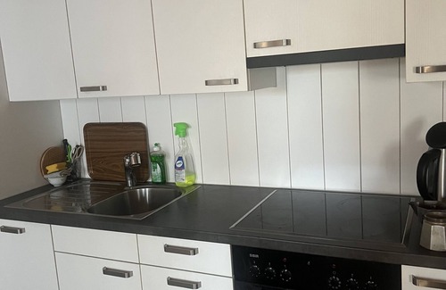 Biel Apartamento | Bienne old town room with kitchen