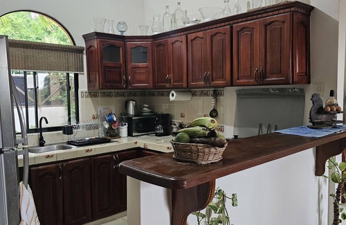 Managua Cama Y Desayuno | ¡Bienvenidos a esta casa en la zona montañosa! Un retiro de ensueño