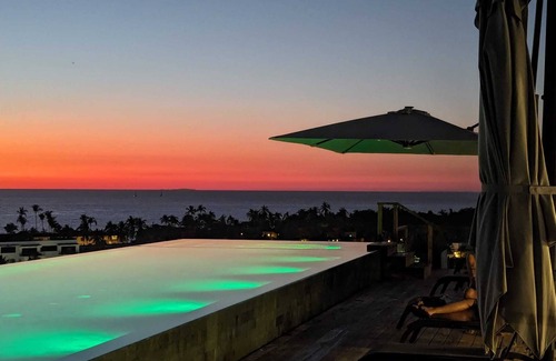 Puerto Vallarta Condominio | Bienvenidos! Boutique building in the Versalles neighborhood of Puerto Vallarta!