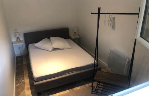 Pieusse Apartamento | Bienvenue « À l’ombre du figuier »