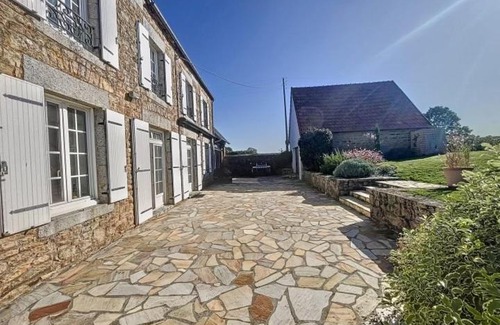 Jullouville Casa | Bienvenue au Gîte Cassa