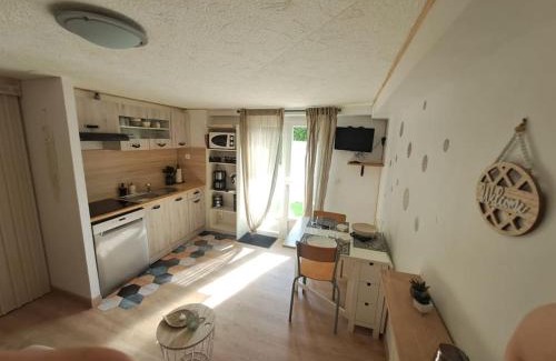 Saint-Martin-de-Bromes Apartamento | Bienvenue chez nous
