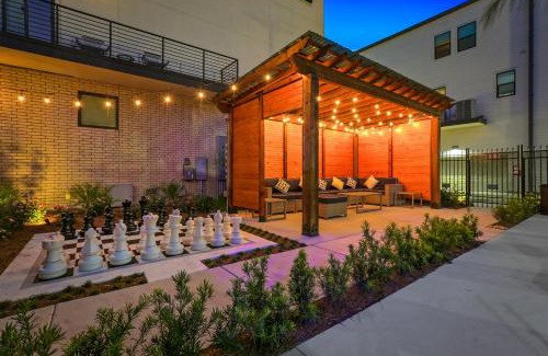 Mid-City Casa | Bienville Villas: Brand New 4BR