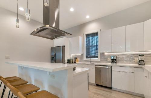 Mid-City Casa | Bienville Villas: Brand New 4BR