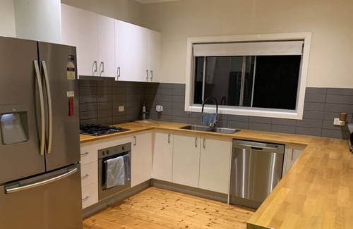 Leichhardt Casa | Big 2 bedroom family size home