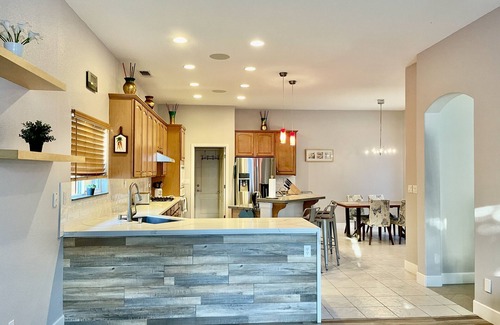 North Natomas Casa | Big 4 bedroom house with parkview 15 min to airport or downtown