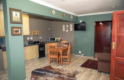 Emalahleni Casa | Big 5 Guest House Witbank