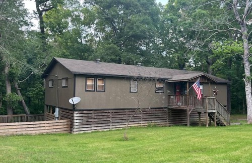 Zavalla Cabina | Big Bass Cabin