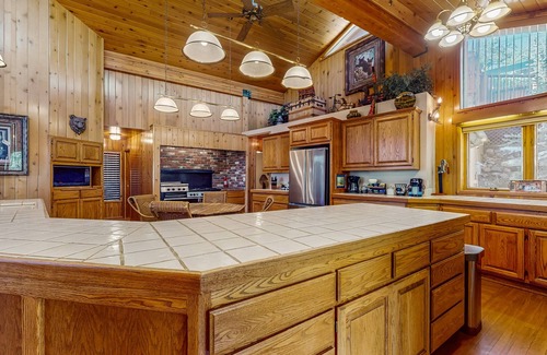 Fawnskin Cabina | Big Bear 7th Heaven #714