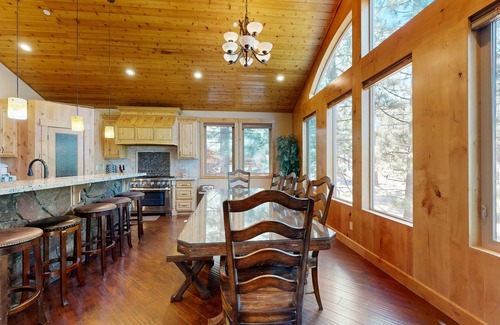 Montgomery Estates Casa | Big Bear Lodge with Hot Tub, Sauna, Game Room, Decks & 4 Fireplaces