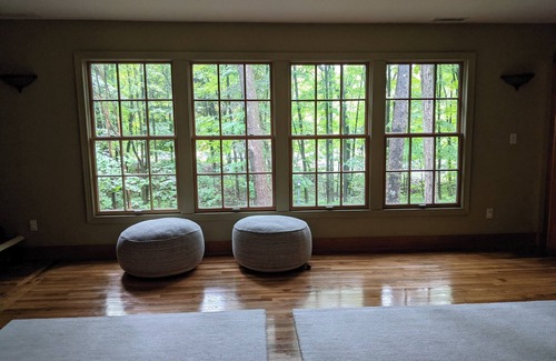 New Paltz Casa | Big, Beautiful Home in the Woods - 2 minutes from New Paltz Village