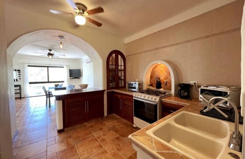 Luis Donaldo Colosio Casa | Big Beautiful House One Street Away from the 5 AVE