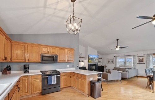 Twin Lakes Casa | Big Blue Lakehouse - Shared Pier, Lake Mary Access, Stunning Lake Views, Grill, Firepit, Pool Table